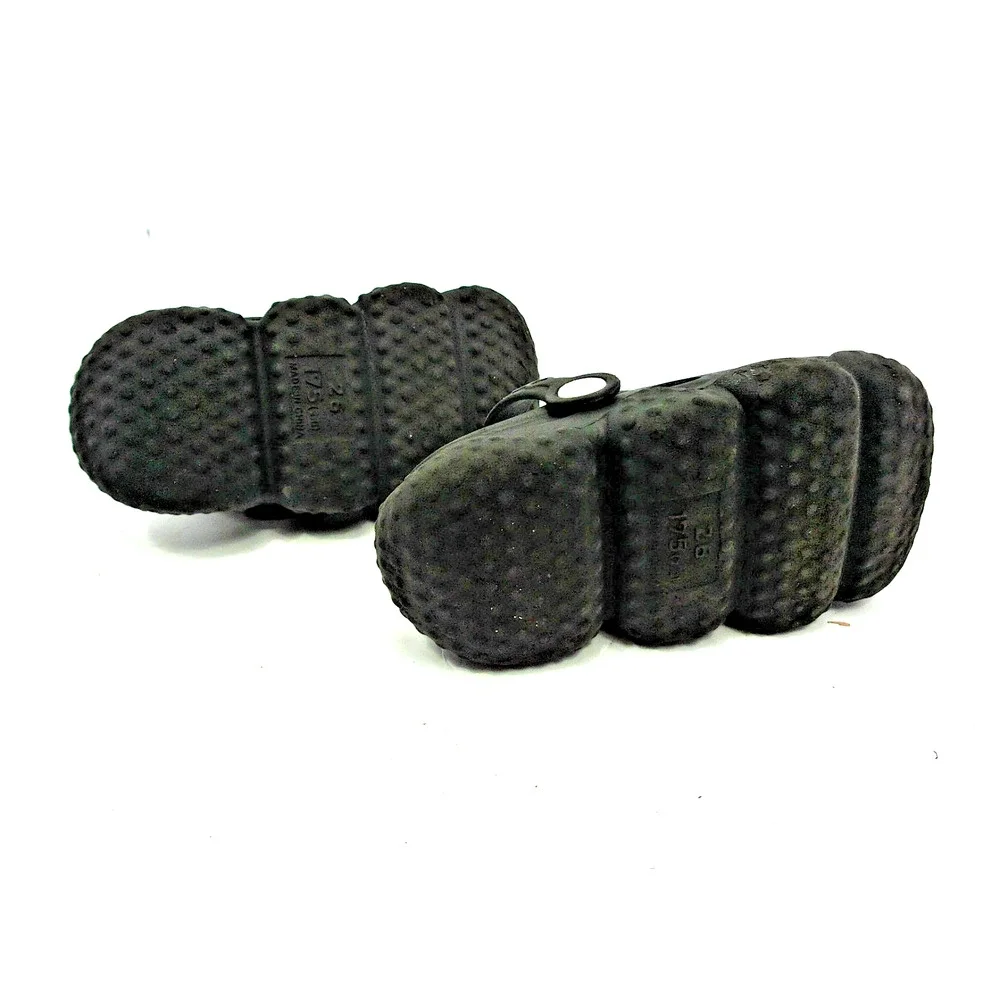 Unbranded lightweight clogs